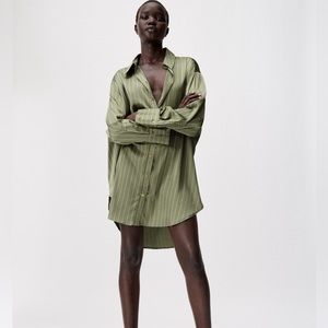 New ZARA Size Medium Satin Effect Oversized Shirt in Light Khaki